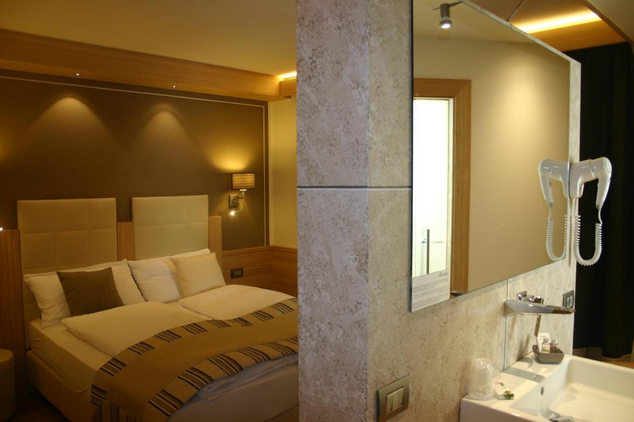 Hotel Bondi Livigno Ngoại thất bức ảnh