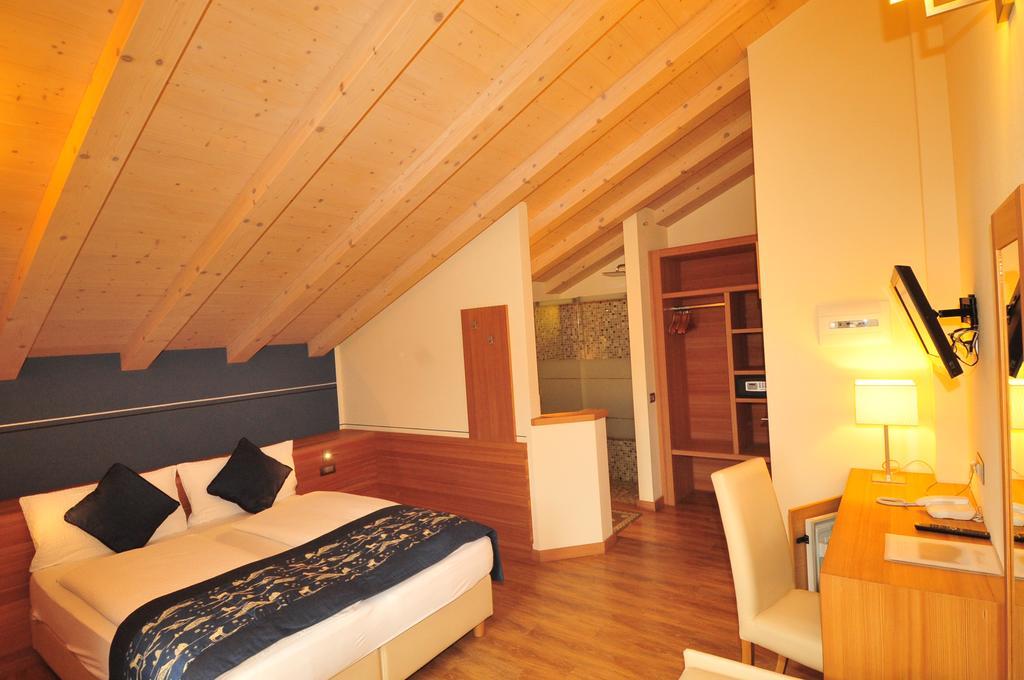 Hotel Bondi Livigno Ngoại thất bức ảnh
